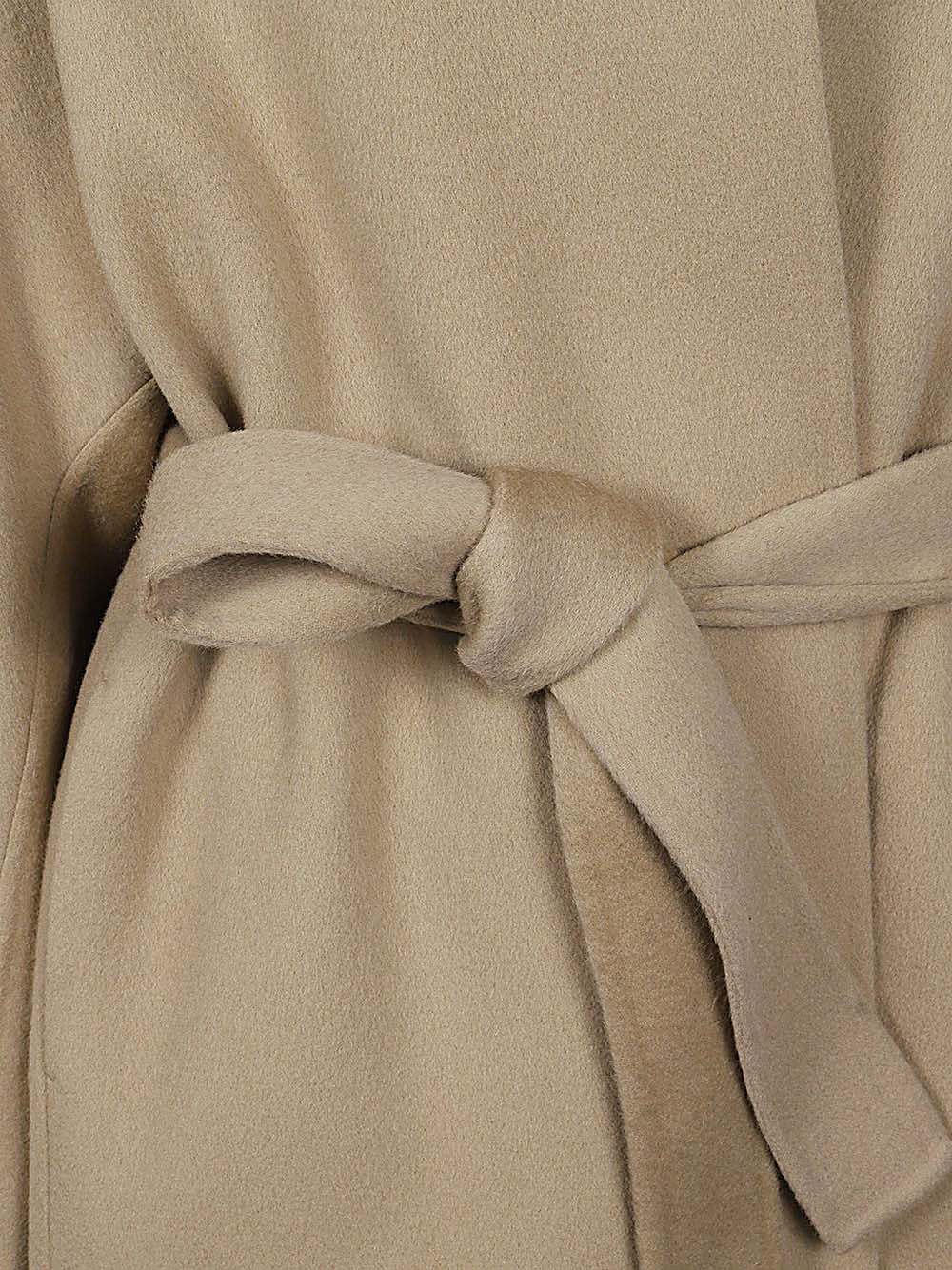 SANDBEIGE Coat