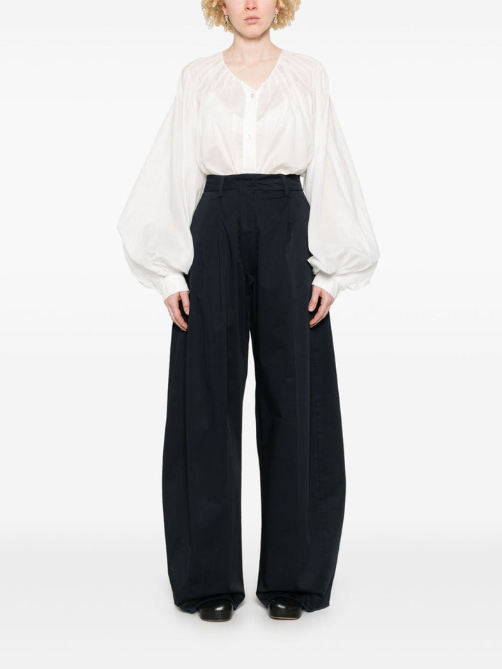 THE LATEST Trousers