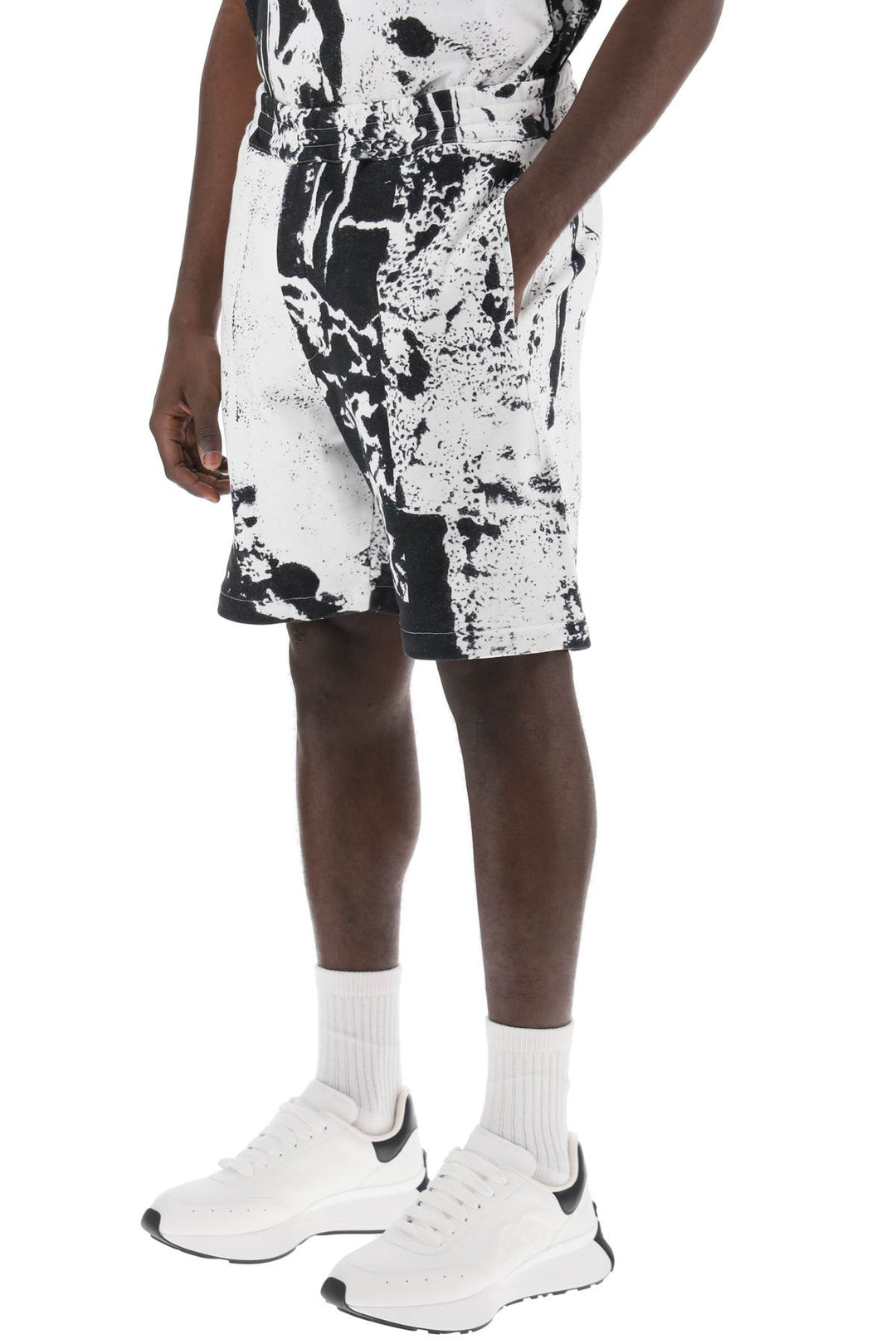 Alexander Mcqueen Fold Print Sweat Shorts   Bianco