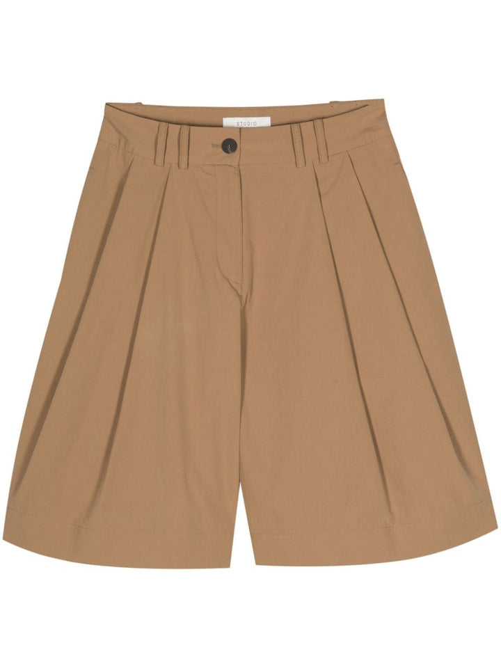 STUDIO NICHOLSON Shorts Beige