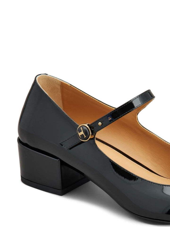 Tod's With Heel Black