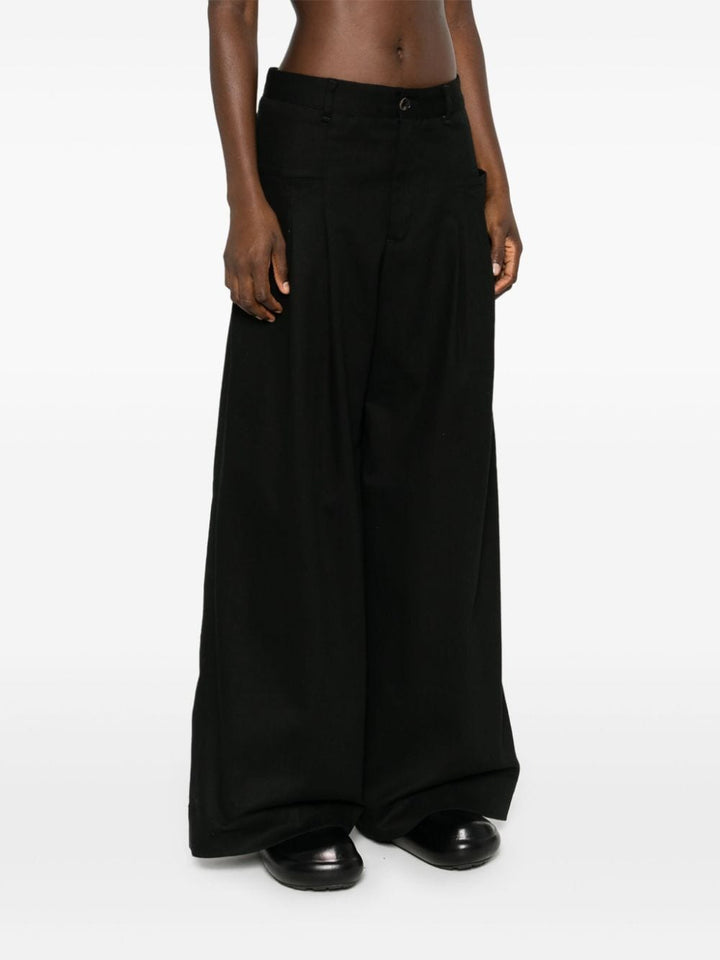 WHITE SAND Trousers Black