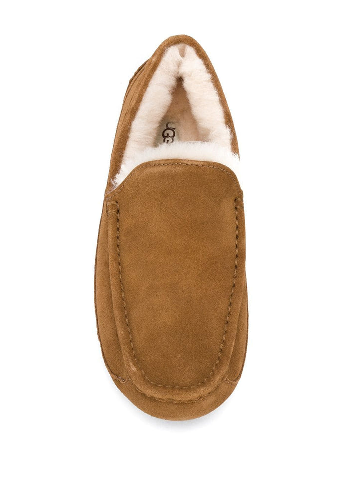 UGG Australia Flat shoes