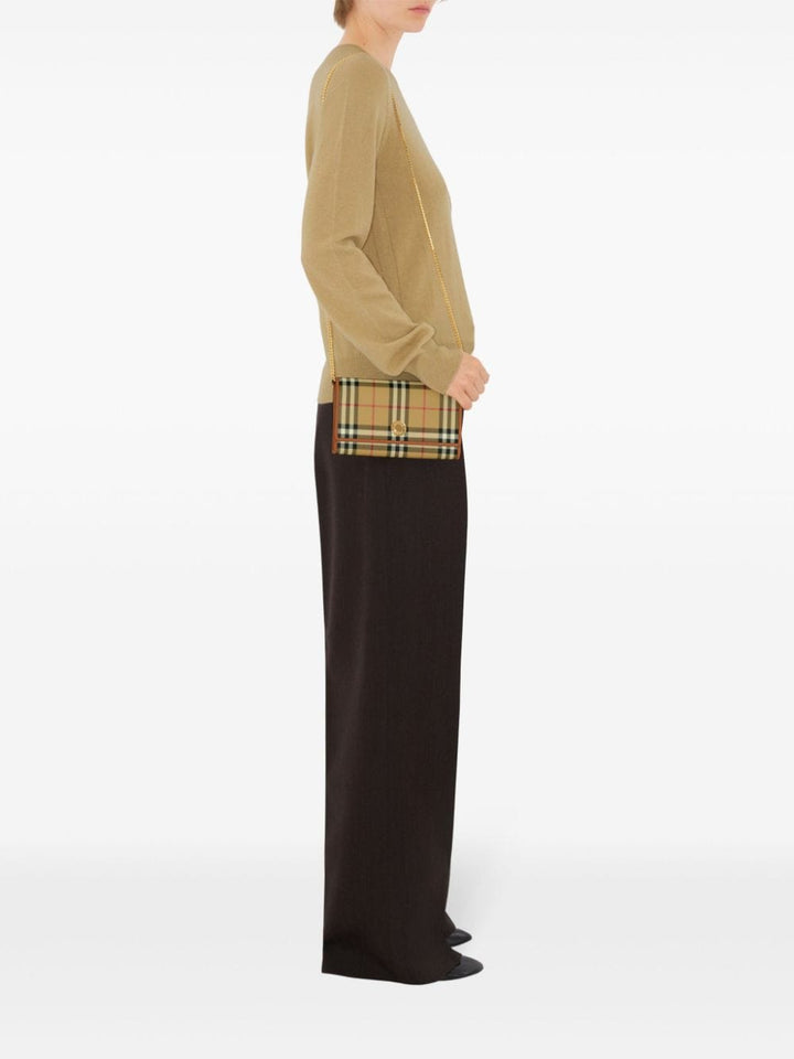 Burberry clutch