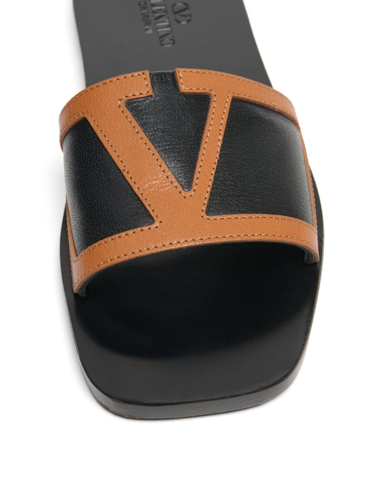 Valentino Garavani Viva Superstar leather slides