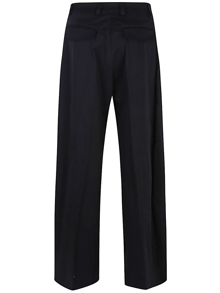 THE LATEST Trousers