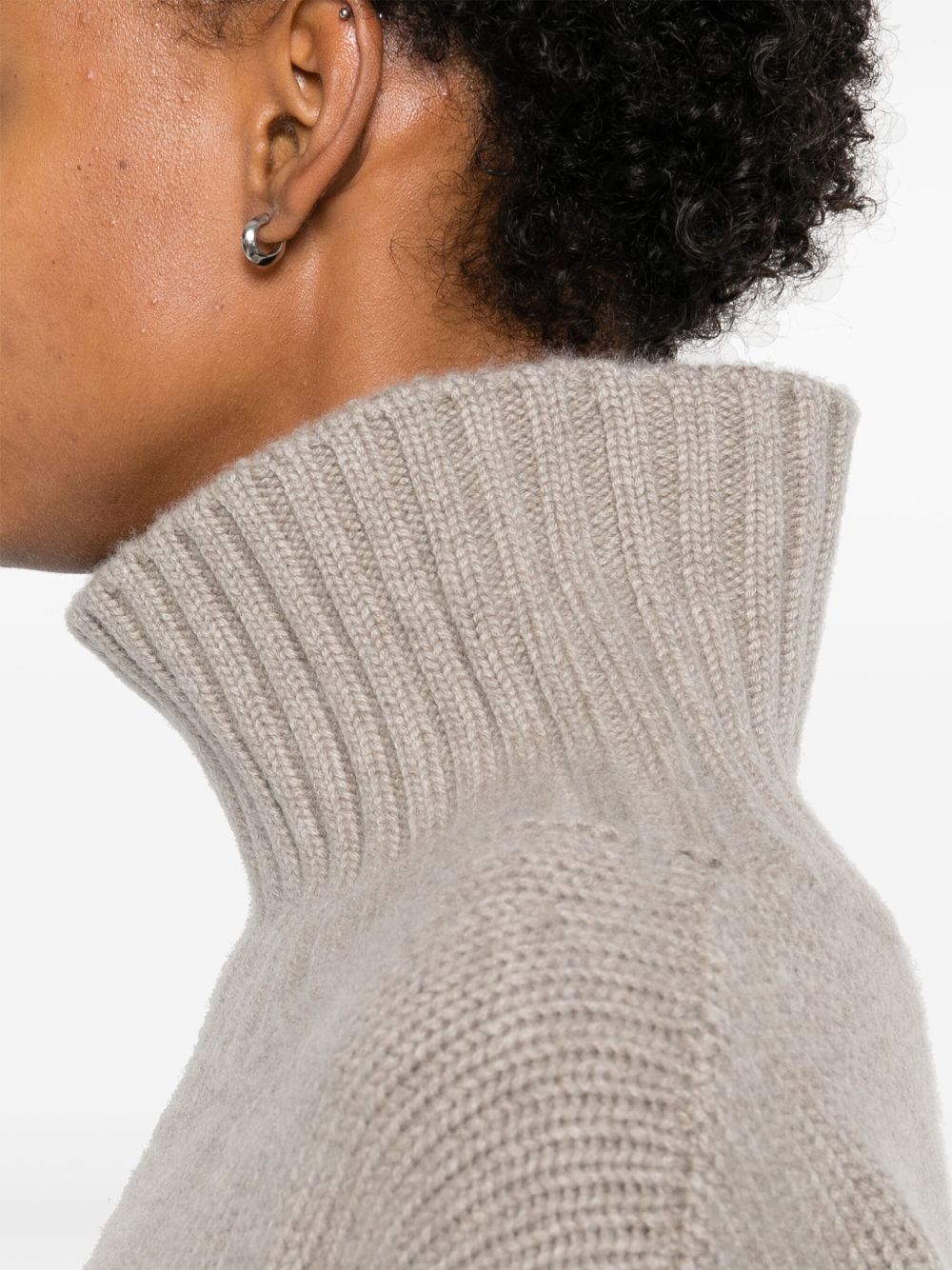 SOFT GOAT Cashmere turtleneck