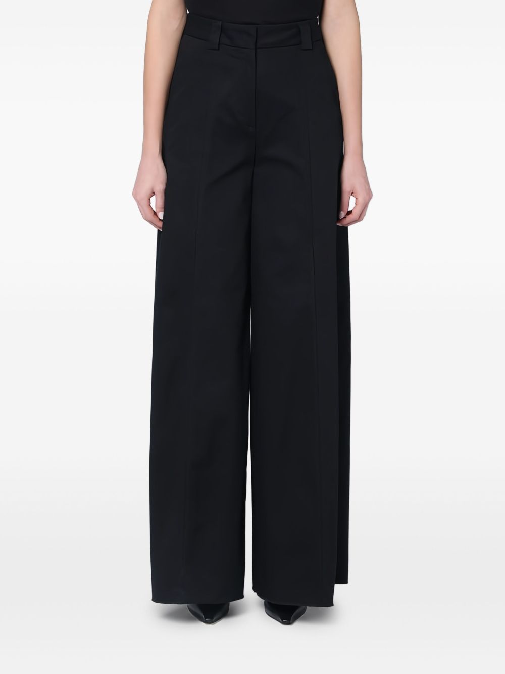 THE LATEST Trousers