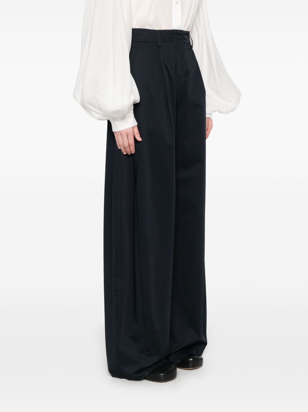 THE LATEST Trousers