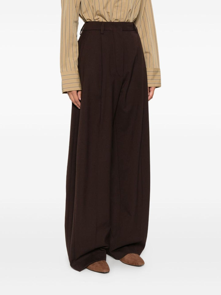 THE LATEST Trousers