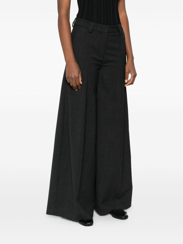 THE LATEST Trousers