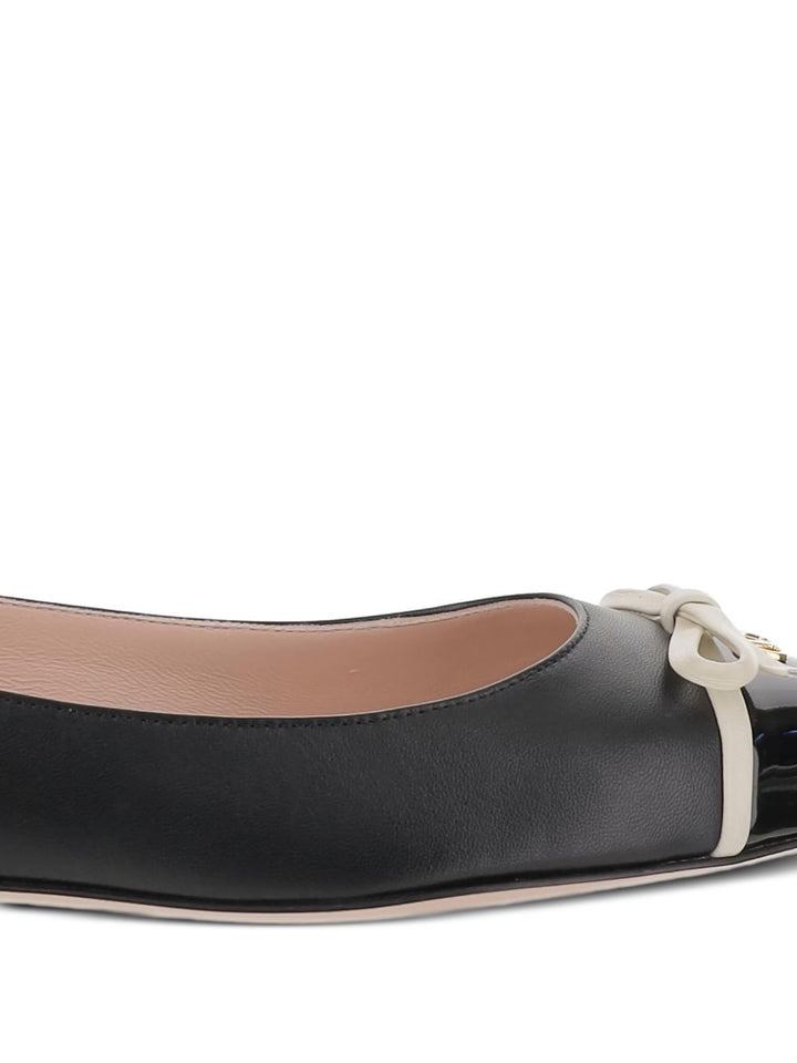 Valentino Garavani VLogo Signature Bepointy leather ballets