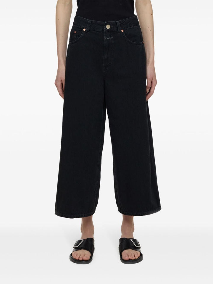 Closed Trousers Black