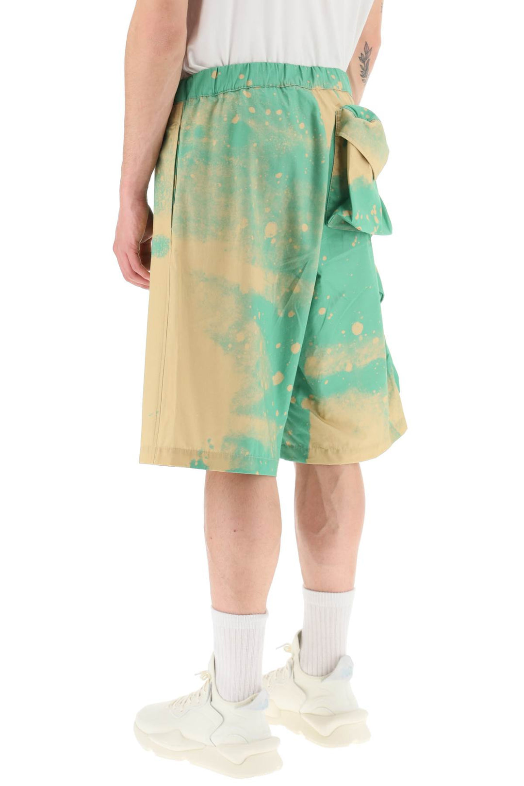 Oamc Smudge Oversized Shorts With Maxi Pockets   Verde