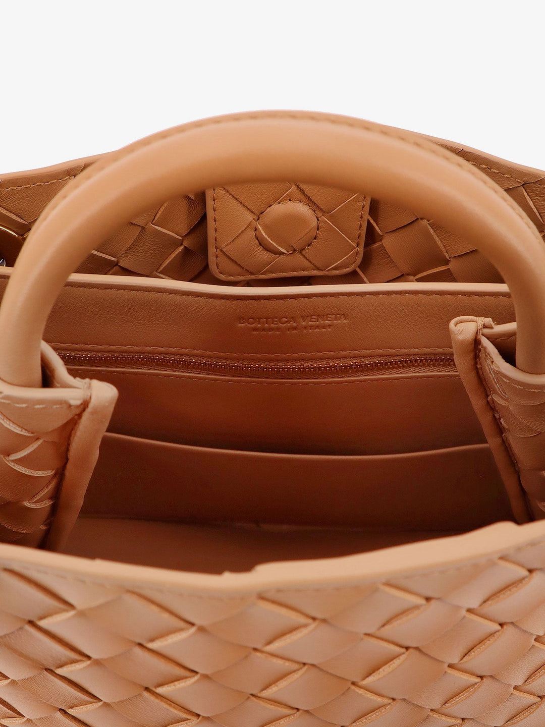 Andiamo Small leather crossbody bag