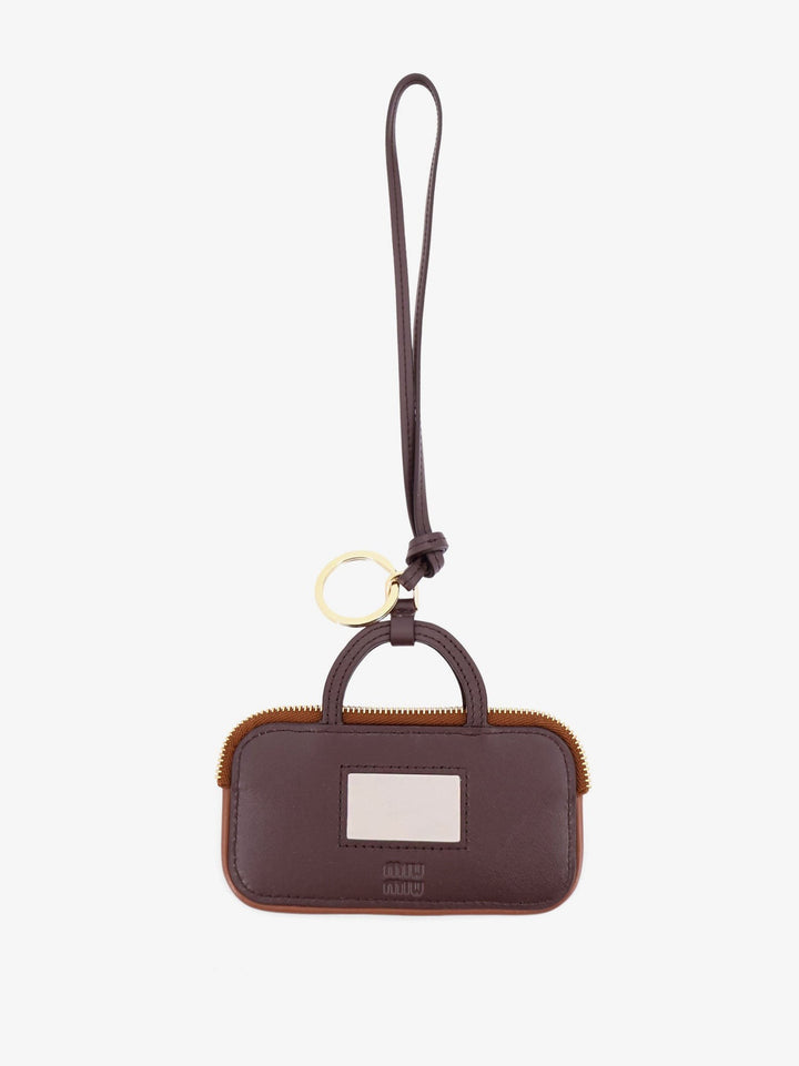 Arcadie leather trick for bags