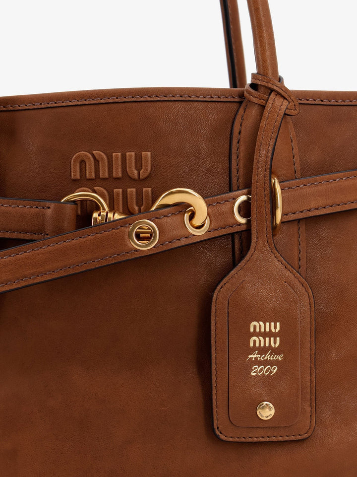 Aventure leather shoulder bag