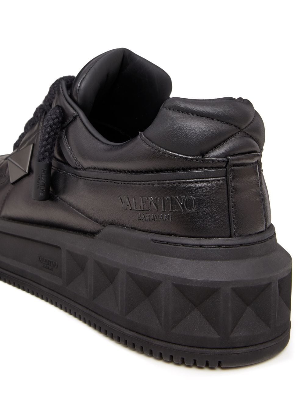 Valentino Garavani Sneakers Black