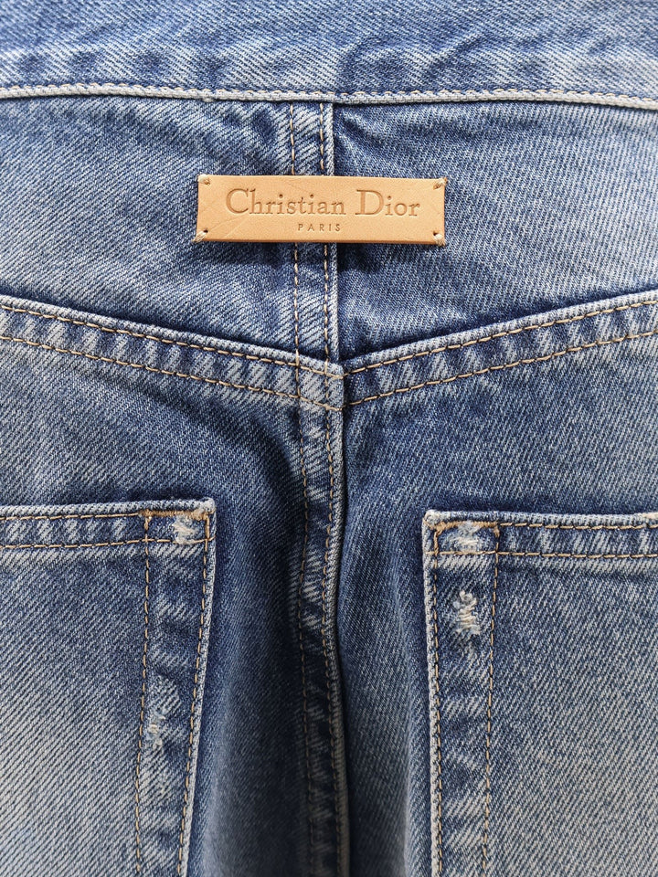 Flared Jeans with destroyed effect