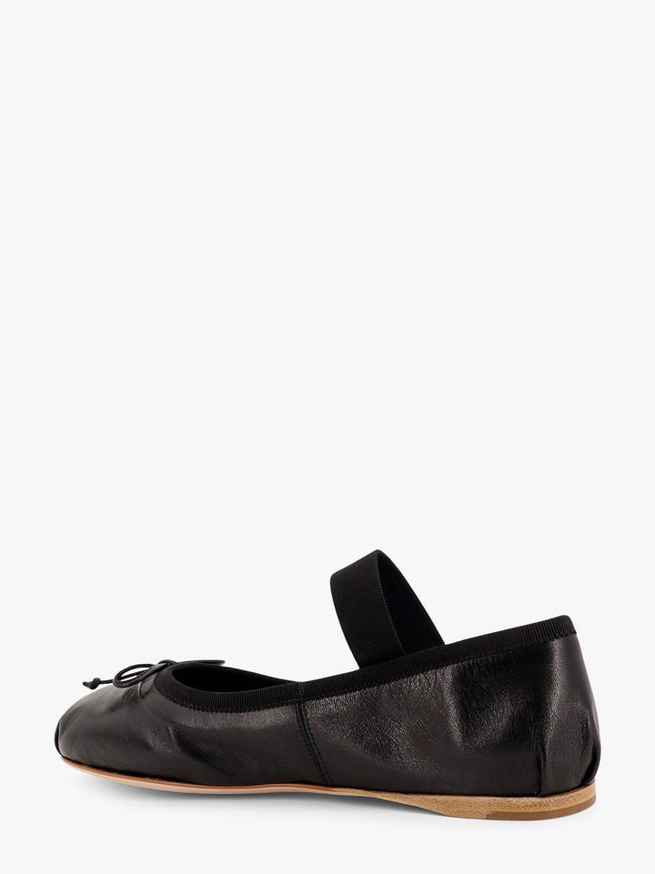 Leather ballerinas