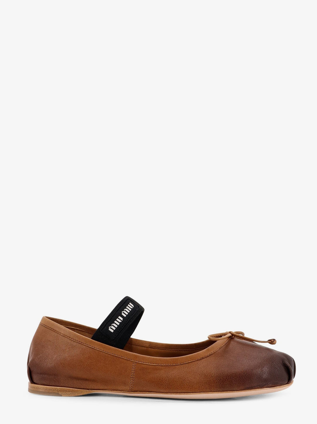 Leather ballerinas