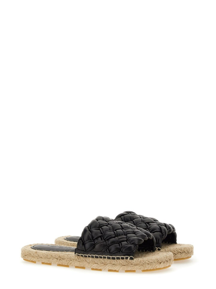 LEATHER SANDAL