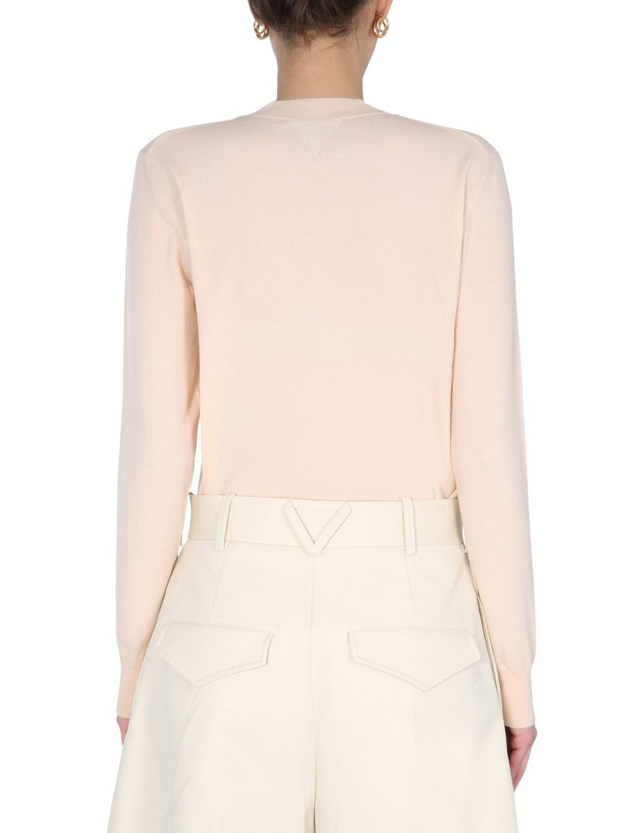 LIGHTWEIGHT LONG SLEEVED SWEATER