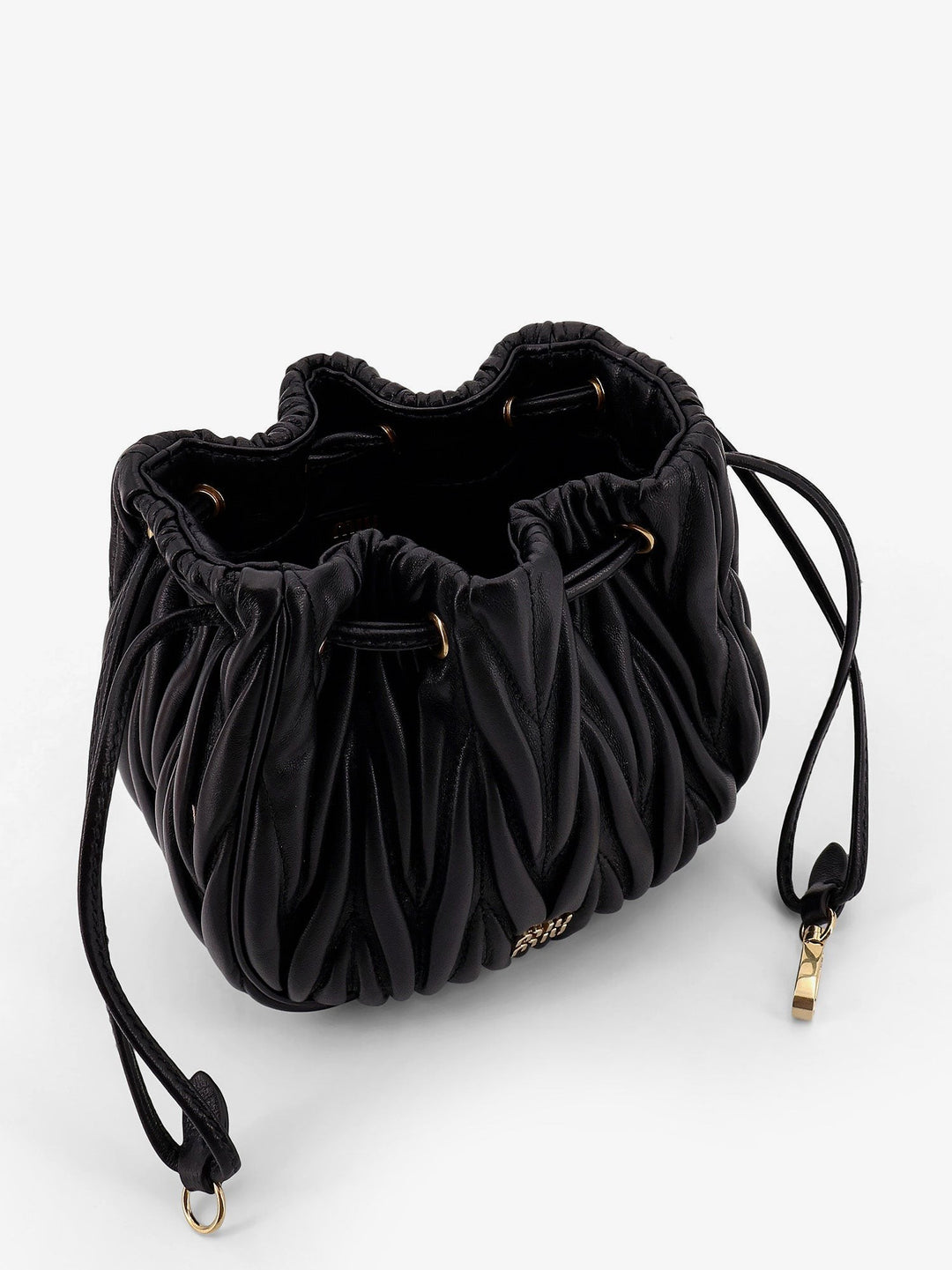 Matelassé leather bucket bag