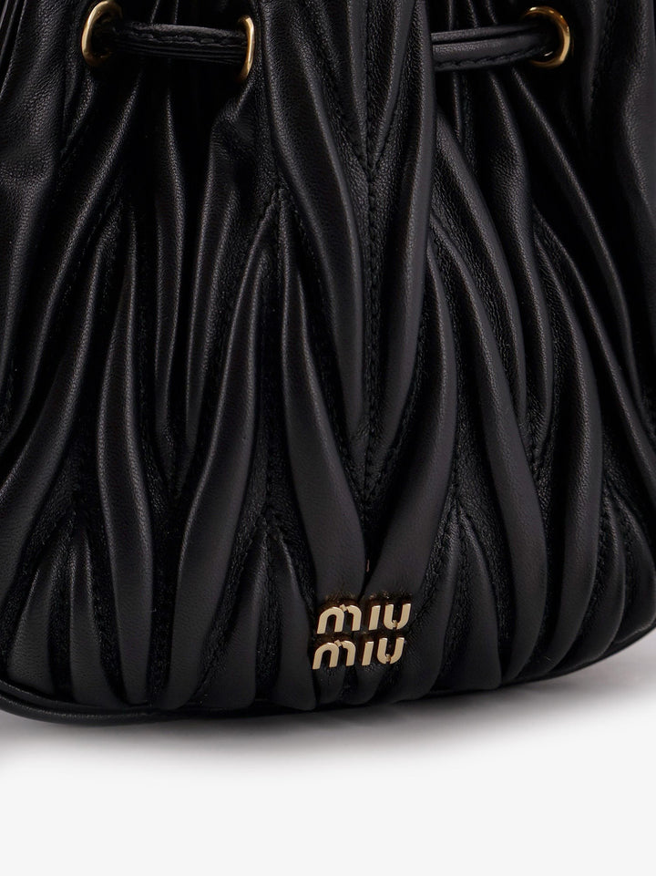 Matelassé leather bucket bag