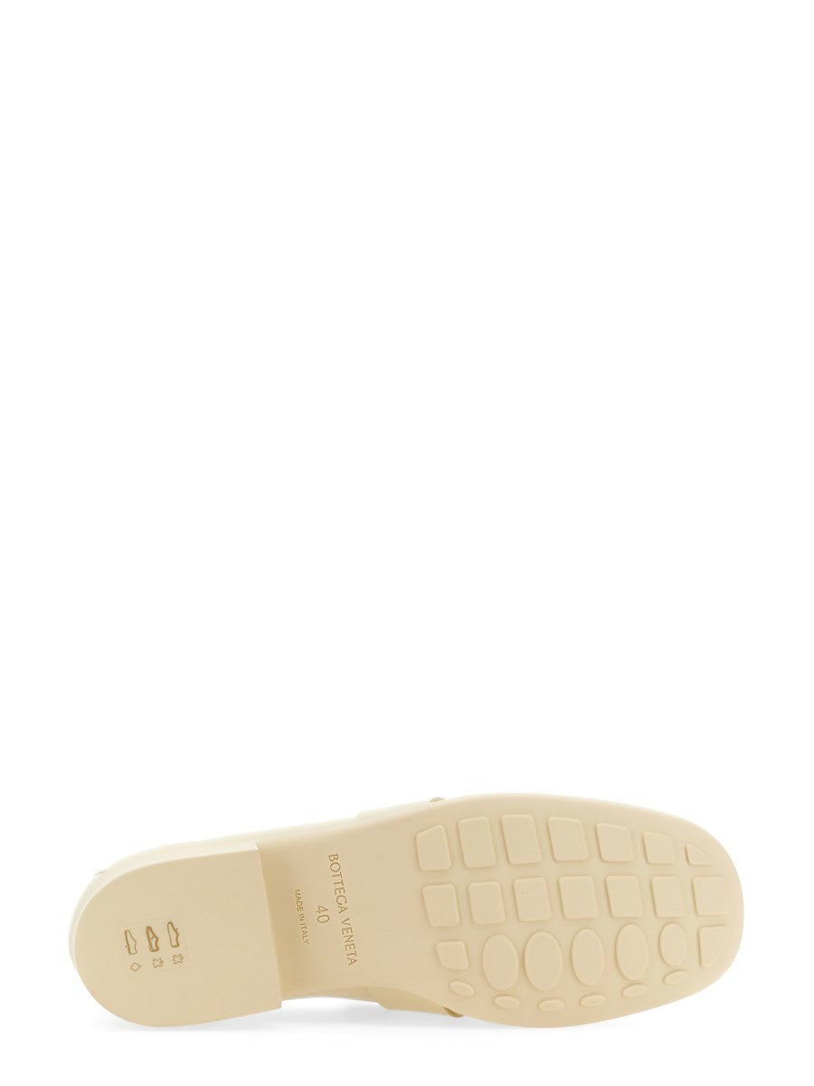 MONSIEUR MOCCASINs