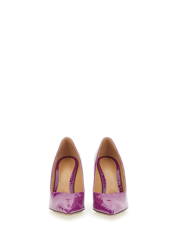 POINTED pumps