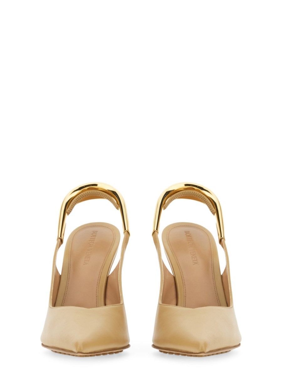 POINTED SLINGBACK PUMPS