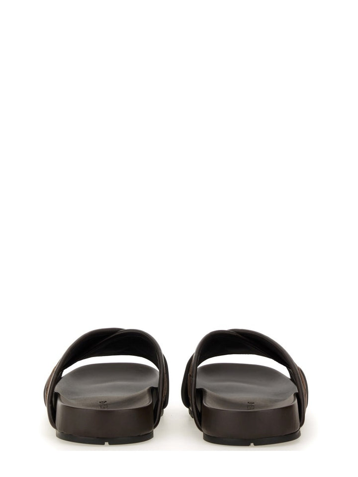 TARIK SANDALs