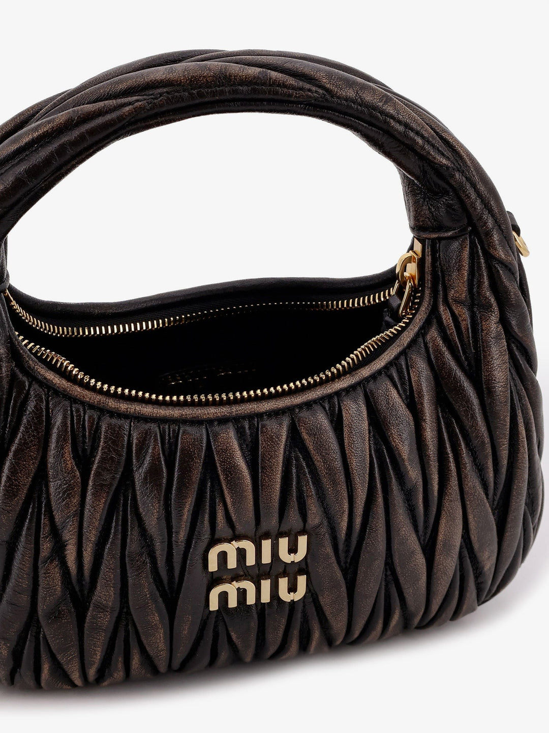 Wander matelassé leather shoulder bag