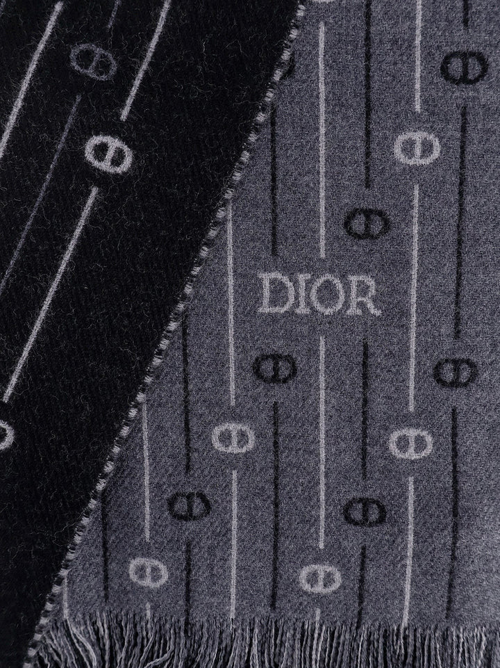 Wool scarf with all-over cd icon motif